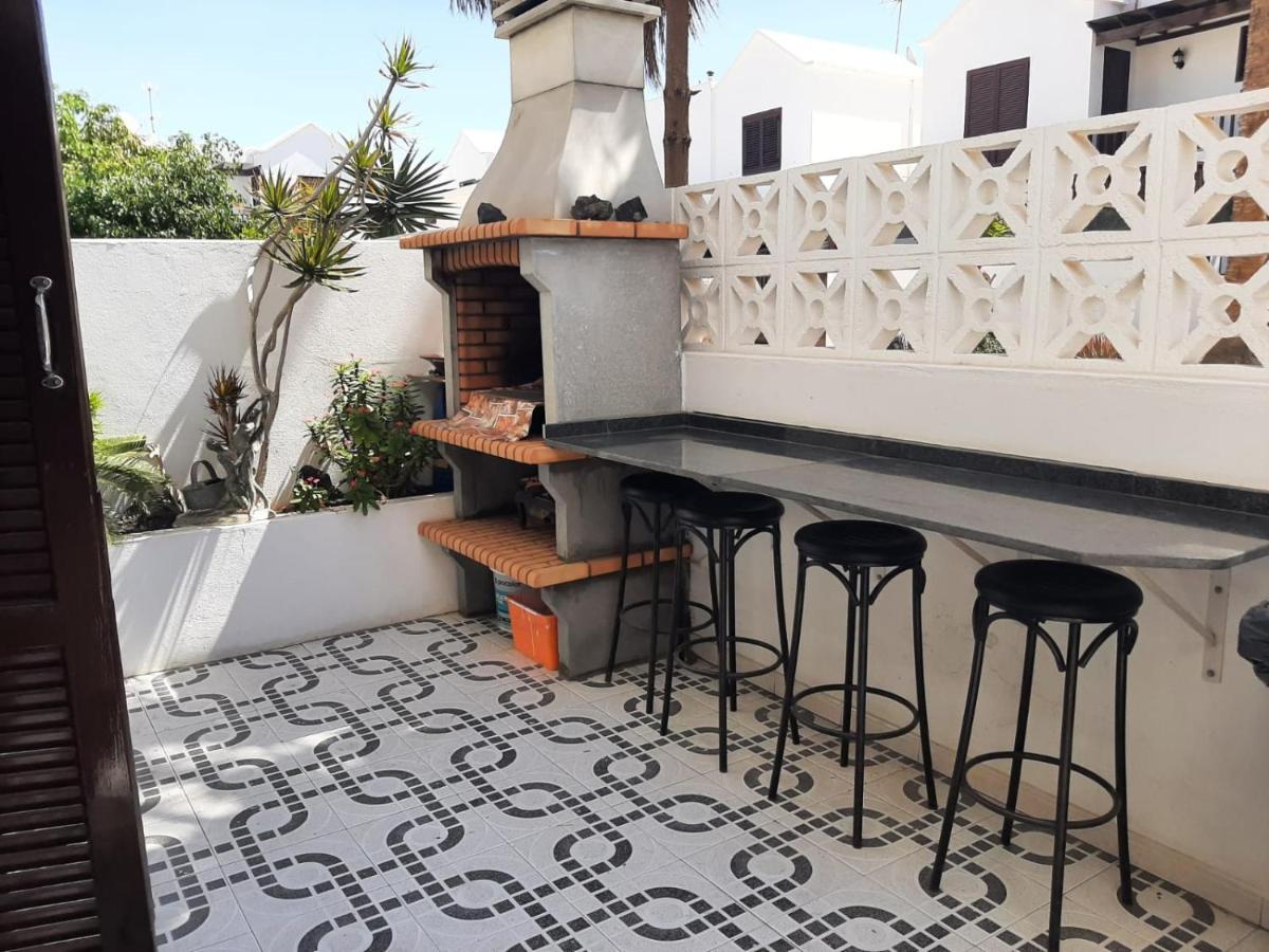 Apartamentos Playa Honda Macher Exterior photo